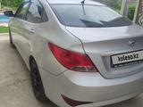 Hyundai Solaris 2015 года за 3 200 000 тг. в Шымкент – фото 4