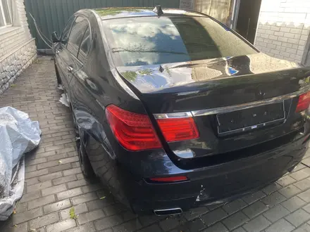 Голый кузов на BMW.F02 за 550 000 тг. в Алматы – фото 2