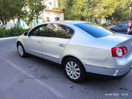 Volkswagen Passat 2006 года за 4 000 000 тг. в Тараз – фото 4