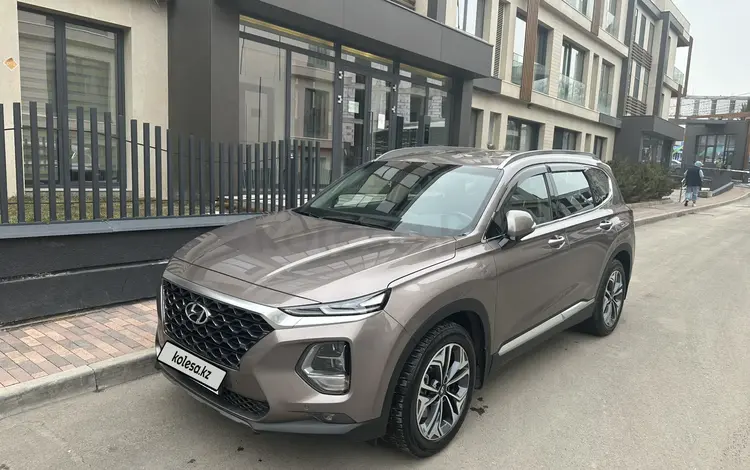 Hyundai Santa Fe 2020 года за 13 300 000 тг. в Алматы