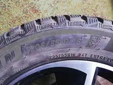 Резина зимняя Мишлен.