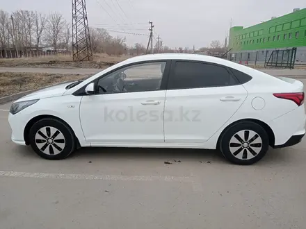 Hyundai Accent 2020 года за 8 200 000 тг. в Павлодар – фото 2