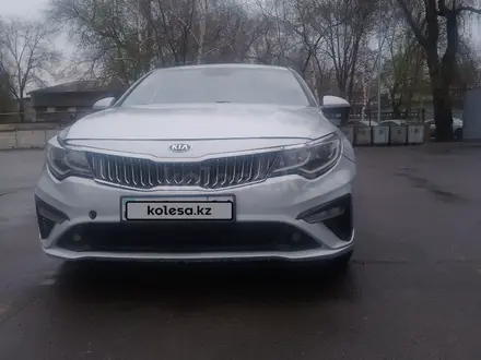 Kia K5 2019 года за 8 200 000 тг. в Алматы – фото 10