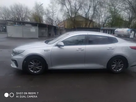 Kia K5 2019 года за 8 200 000 тг. в Алматы – фото 8