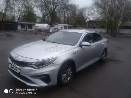 Kia K5 2019 года за 8 200 000 тг. в Алматы – фото 9