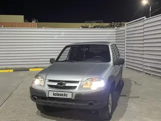 Chevrolet Niva, 2010