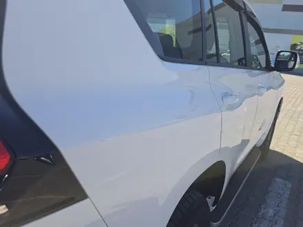 Toyota Land Cruiser Prado 2017 года за 23 500 000 тг. в Актобе – фото 23