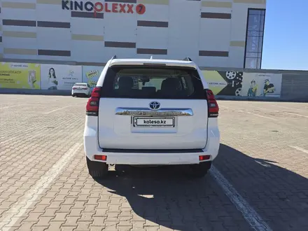 Toyota Land Cruiser Prado 2017 года за 23 500 000 тг. в Актобе – фото 4