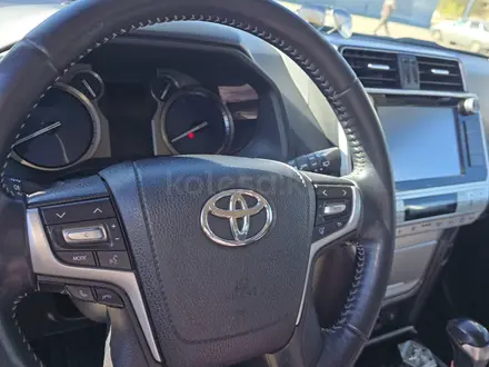 Toyota Land Cruiser Prado 2017 года за 23 500 000 тг. в Актобе – фото 26