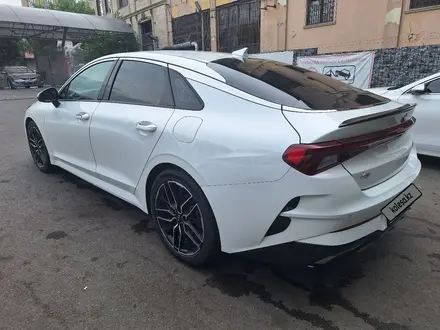 Kia K5 2021 года за 9 300 000 тг. в Алматы – фото 16