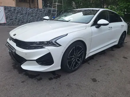 Kia K5 2021 года за 9 300 000 тг. в Алматы – фото 17