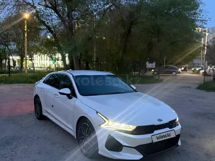 Kia K5 2021 года за 9 300 000 тг. в Алматы