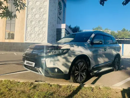 Mitsubishi Outlander 2019 годаүшін12 500 000 тг. в Астана