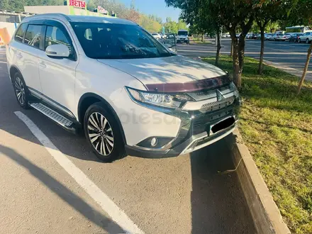 Mitsubishi Outlander 2019 года за 12 500 000 тг. в Астана – фото 8