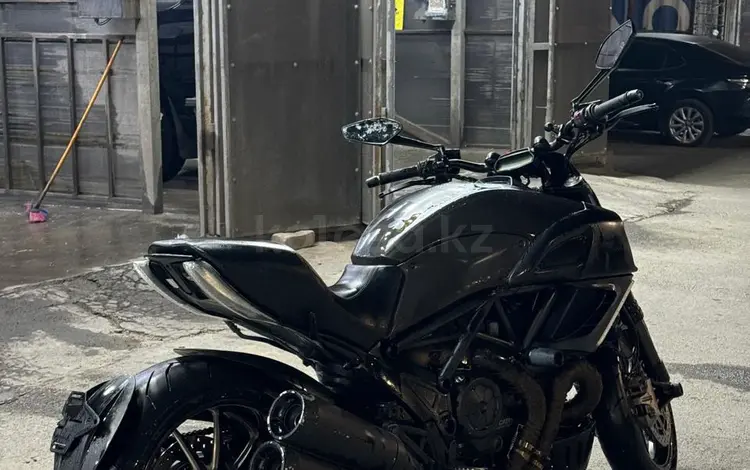 Ducati  Diavel 2014 года за 2 700 000 тг. в Алматы