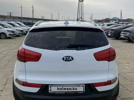 Kia Sportage 2015 года за 8 300 000 тг. в Атырау – фото 2