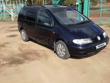 Volkswagen Sharan 1997 года за 2 500 000 тг. в Кокшетау