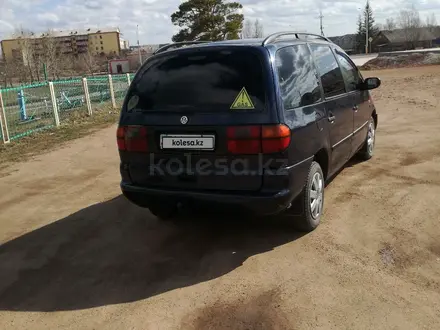 Volkswagen Sharan 1997 года за 2 500 000 тг. в Кокшетау – фото 4