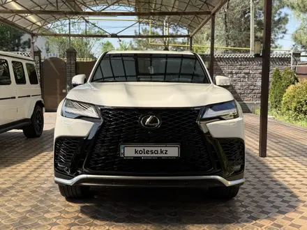 Lexus LX 600 2025 года за 83 000 000 тг. в Алматы – фото 2