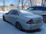 Mercedes-Benz C 200 2002 годаүшін2 200 000 тг. в Павлодар – фото 2