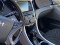 Hyundai Sonata 2013 годаfor6 700 000 тг. в Актобе – фото 2