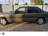 Mercedes-Benz E 320 1990 года за 2 700 000 тг. в Караганда