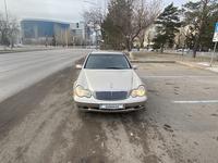 Mercedes-Benz C 200 2001 года за 3 900 000 тг. в Астана