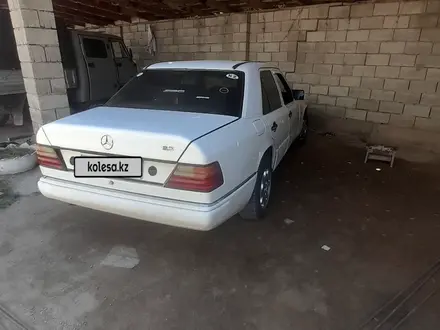 Mercedes-Benz E 230 1991 года за 700 000 тг. в Тараз – фото 2