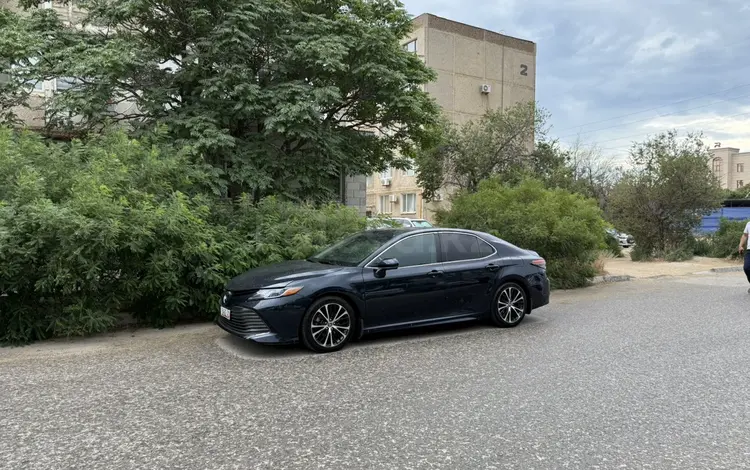 Toyota Camry 2018 года за 8 500 000 тг. в Актау