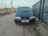 Volkswagen Sharan 1995 года за 1 800 000 тг. в Астана – фото 3