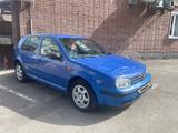 Volkswagen Golf 1998 года за 2 500 000 тг. в Риддер – фото 3