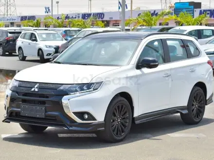 Mitsubishi Outlander 2022 года за 12 450 000 тг. в Семей