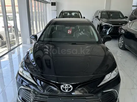 Toyota Camry 2023 года за 19 000 000 тг. в Шымкент – фото 2