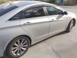 Hyundai Sonata 2011 годаүшін5 700 000 тг. в Кульсары – фото 2