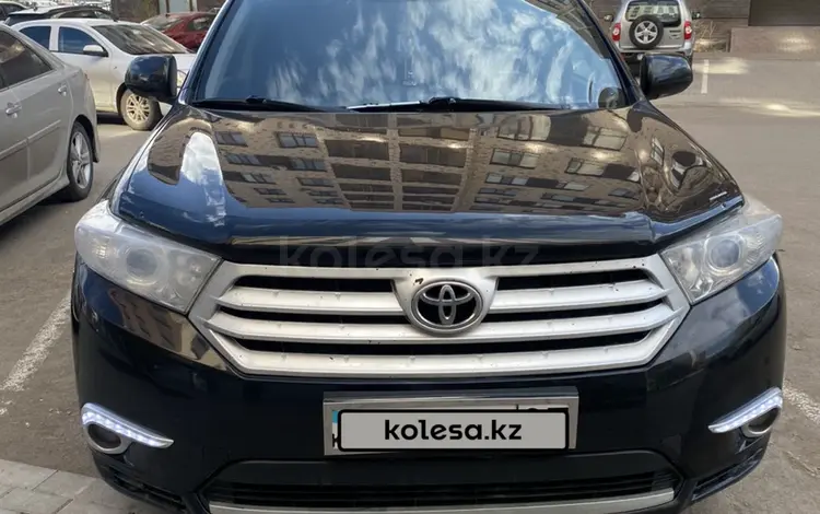 Toyota Highlander 2011 года за 11 000 000 тг. в Астана