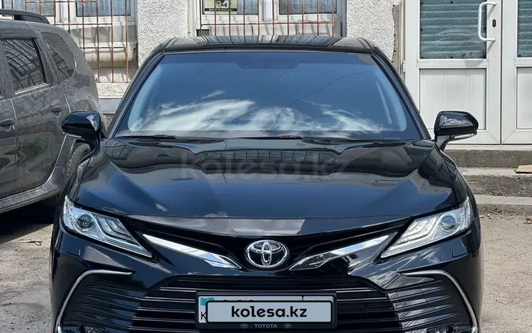 Toyota Camry 2022 года за 18 000 000 тг. в Шымкент