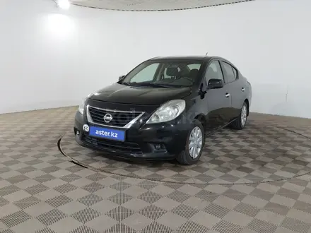 Nissan Versa, 2011