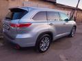 Toyota Highlander 2014 годаүшін16 300 000 тг. в Костанай