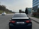 Toyota Camry 2019 года за 11 700 000 тг. в Алматы – фото 4