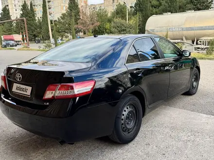 Toyota Camry 2010 года за 3 500 000 тг. в Актобе – фото 4