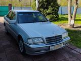 Mercedes-Benz C 240 1997 года за 3 500 000 тг. в Каргалы