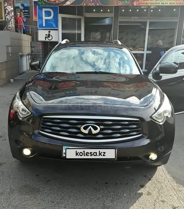 Infiniti FX35, 2008