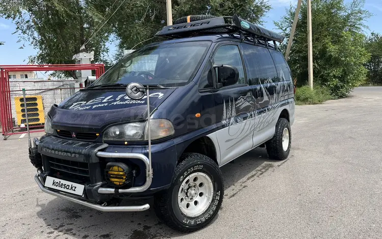 Mitsubishi Delica 1995 годаfor7 000 000 тг. в Алматы