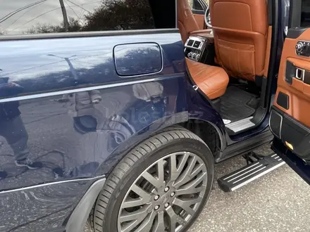 Land Rover Range Rover 2011 года за 24 000 000 тг. в Алматы – фото 3
