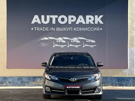 Toyota Camry 2014 года за 7 800 000 тг. в Актау – фото 2