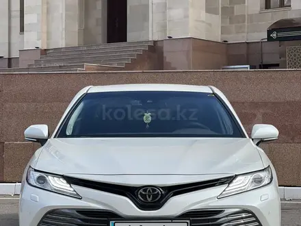 Toyota Camry 2020 года за 15 500 000 тг. в Петропавловск – фото 3