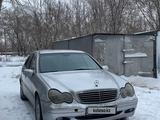 Mercedes-Benz C 180 2001 года за 2 900 000 тг. в Караганда – фото 3