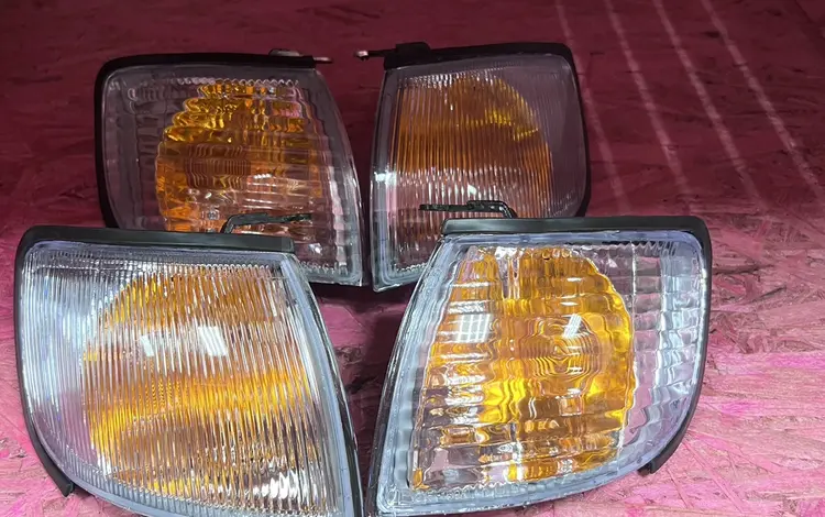 Поворотник передний Nissan Maxima A32 за 4 000 тг. в Астана