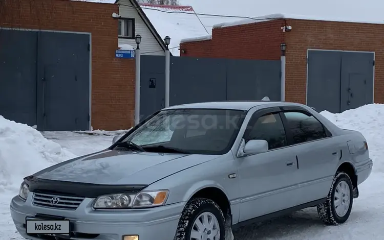 Toyota Camry 1998 года за 2 880 000 тг. в Усть-Каменогорск