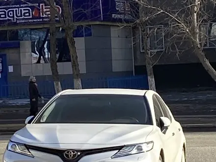 Toyota Camry 2019 года за 13 600 000 тг. в Павлодар